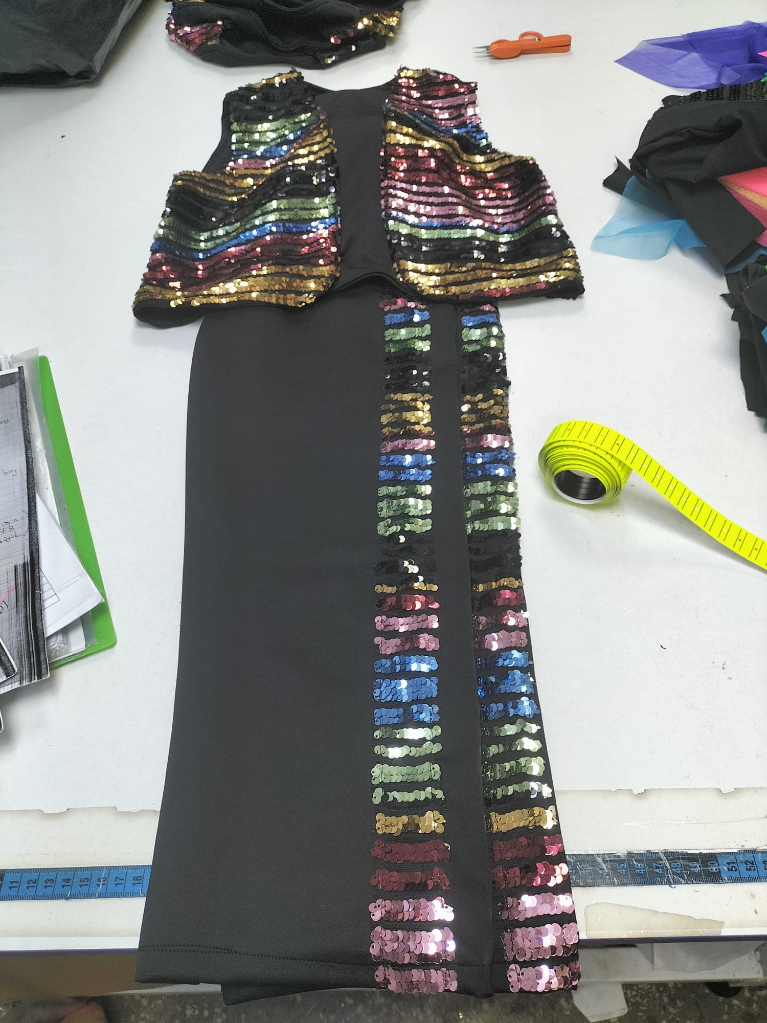 Sahne Kostümü (Renkli Payetli)