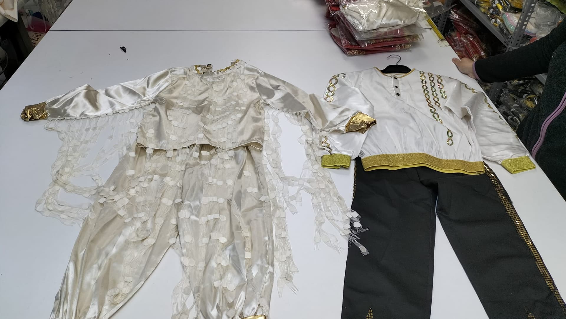 Yöresel Kız Kostümü (Pembe-Altın Şalvar)